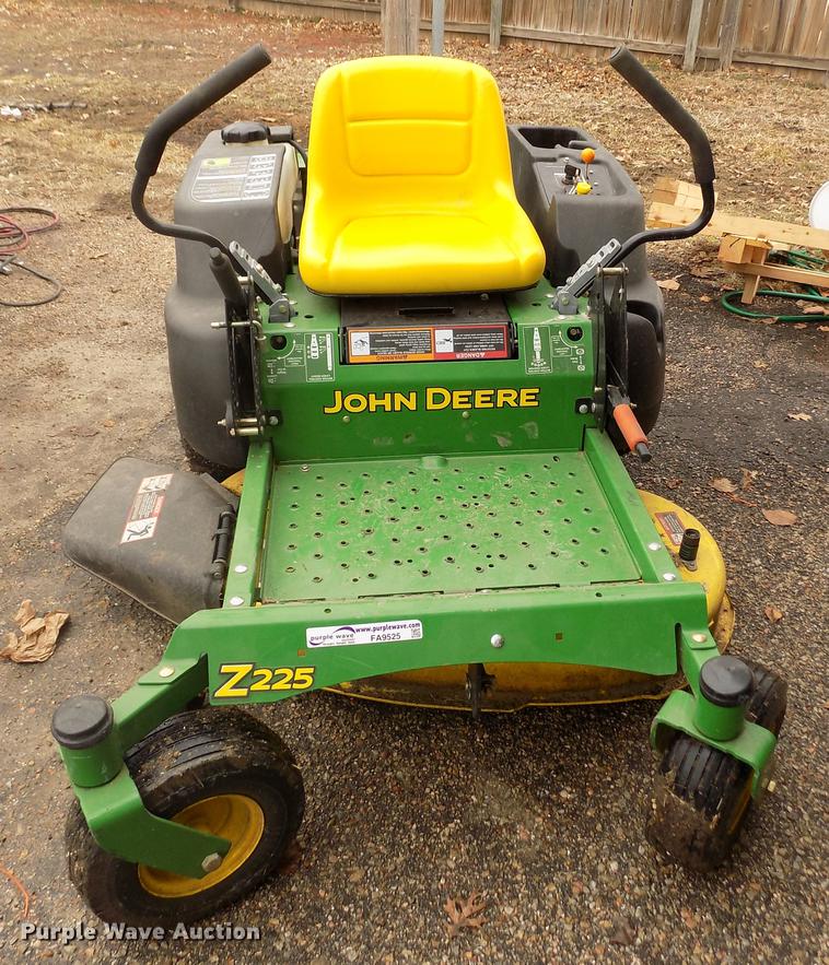image for item FA9525 John Deere Z225 EZtrak ZTR lawn mower