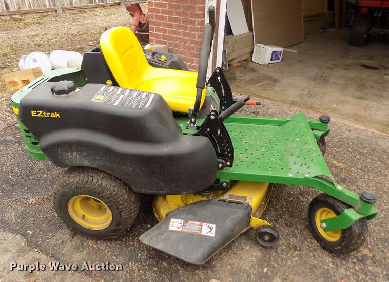 image for item FA9525 John Deere Z225 EZtrak ZTR lawn mower