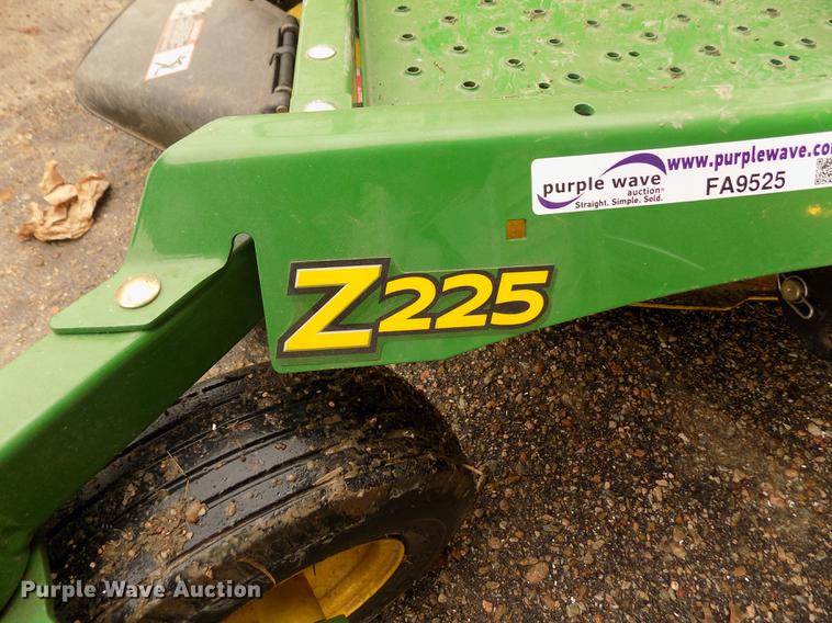 image for item FA9525 John Deere Z225 EZtrak ZTR lawn mower