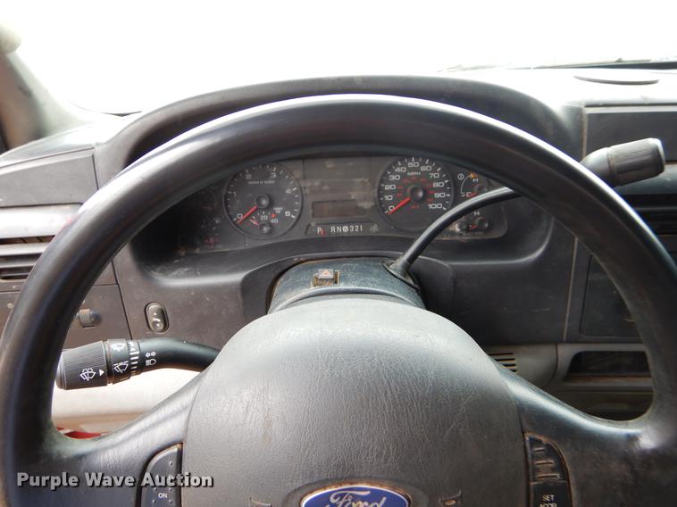 image for item FQ9511 2005 Ford F250 Super Duty SuperCab pickup truck