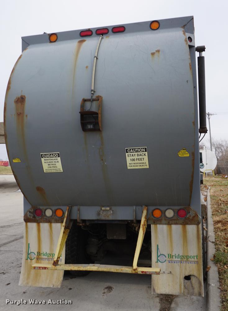 image for item G1638 2010 Mack LE600 refuse truck