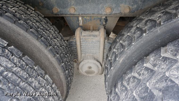 image for item G1638 2010 Mack LE600 refuse truck