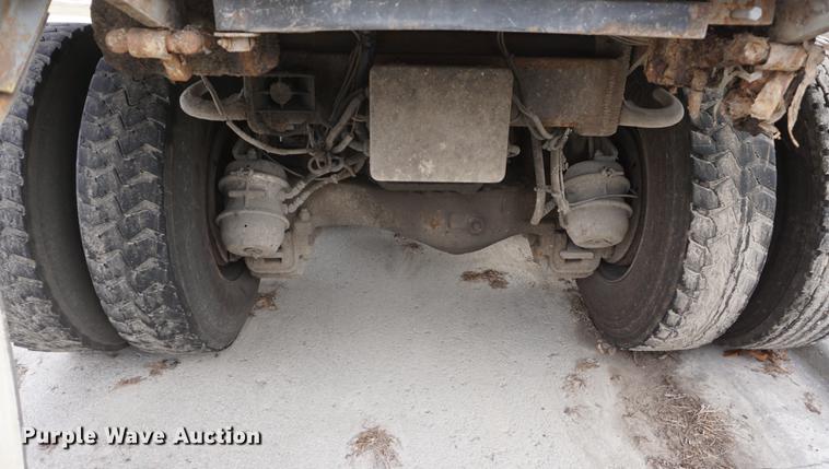 image for item G1638 2010 Mack LE600 refuse truck