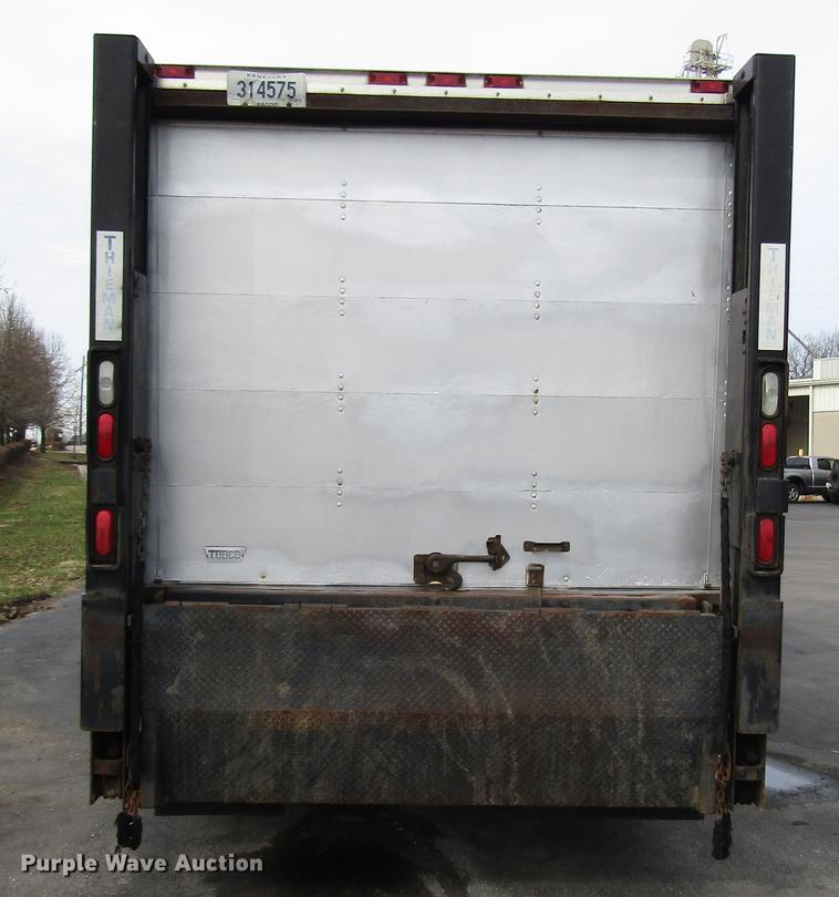 image for item G1639 2013 Kenworth T370 box truck