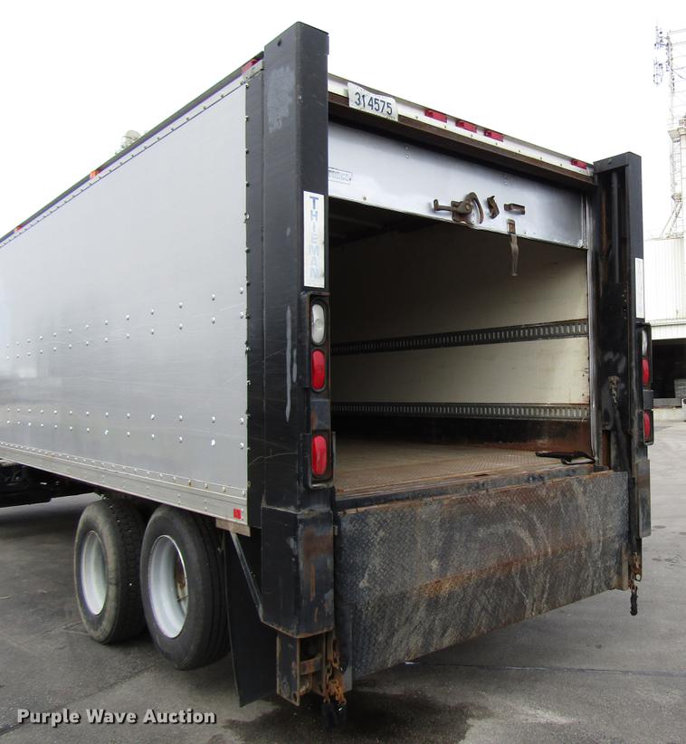 image for item G1639 2013 Kenworth T370 box truck