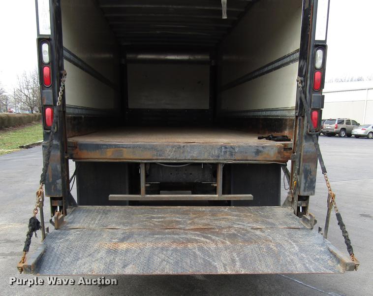 image for item G1639 2013 Kenworth T370 box truck