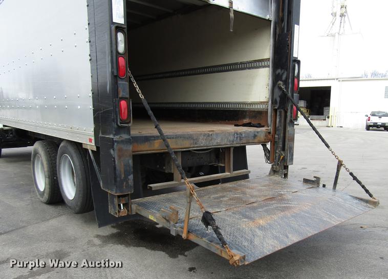 image for item G1639 2013 Kenworth T370 box truck