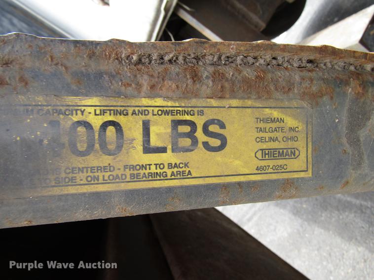 image for item G1639 2013 Kenworth T370 box truck