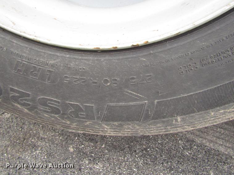 image for item G1639 2013 Kenworth T370 box truck