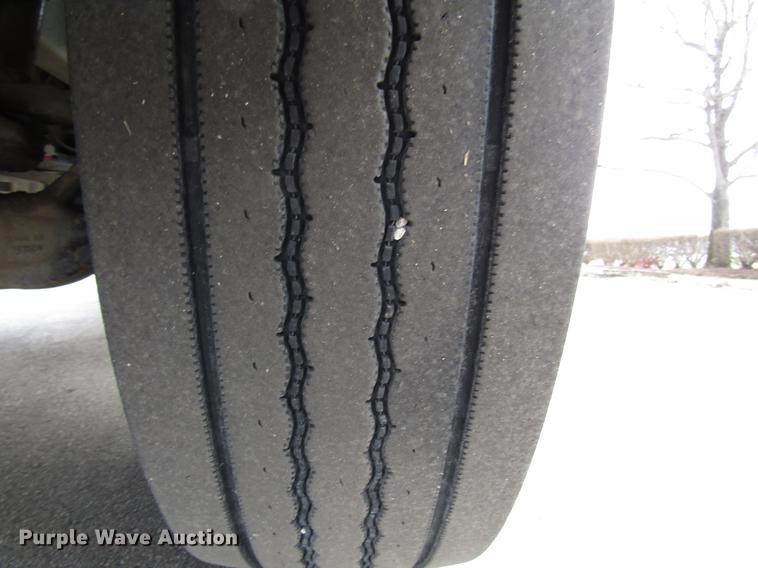 image for item G1639 2013 Kenworth T370 box truck