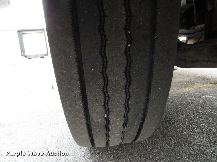 image for item G1639 2013 Kenworth T370 box truck