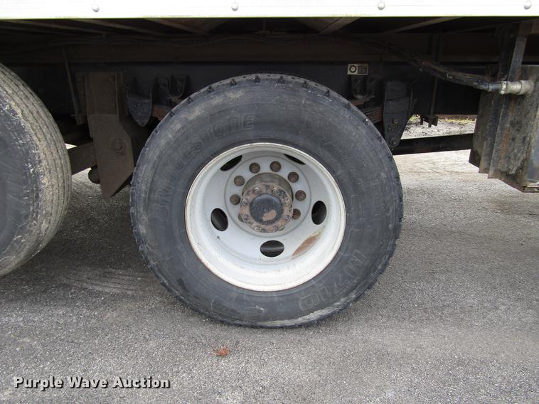 image for item G1639 2013 Kenworth T370 box truck