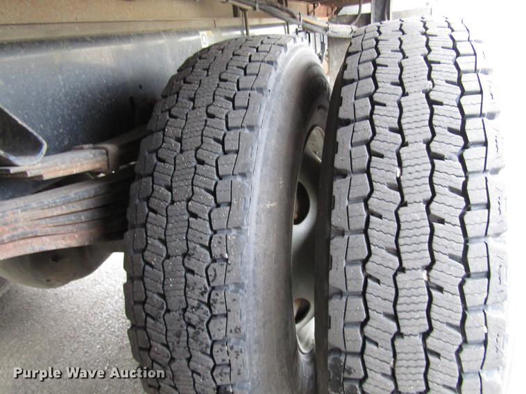 image for item G1639 2013 Kenworth T370 box truck