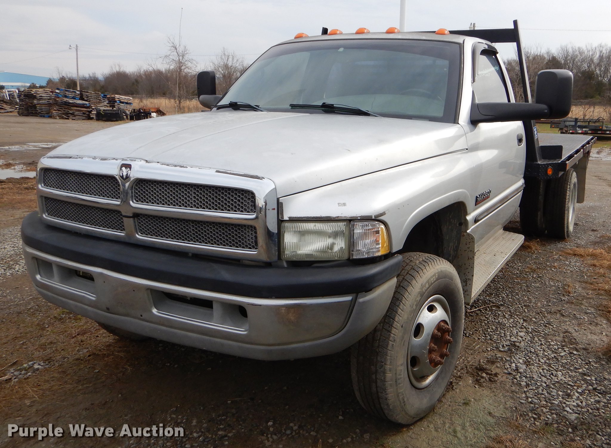 2002 Dodge Ram 3500 flatbed pickup truck in Wilburton, OK Item EZ9815