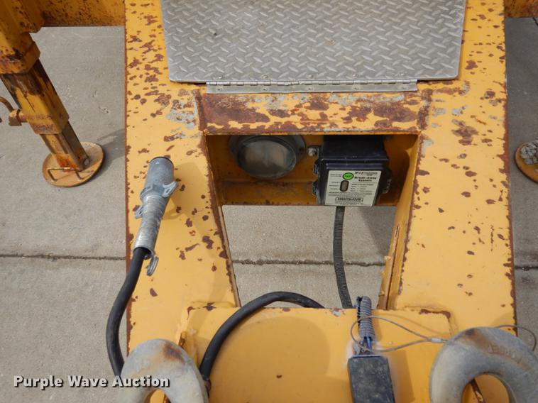 image for item DC8728 1999 Belshe 1FB-30 equipment trailer with mud mixer