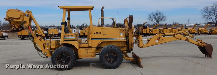 image for item DC8729 1997 Vermeer V8550 cable plow