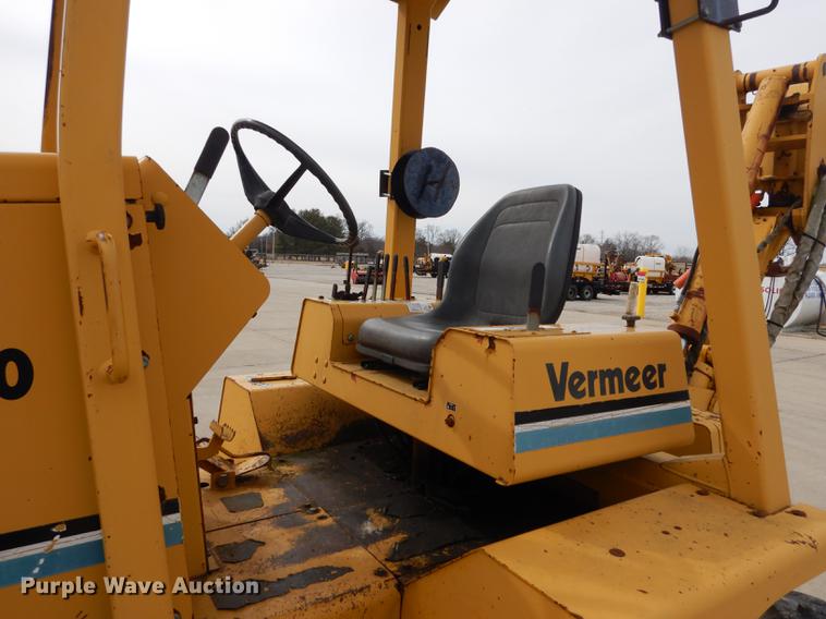 image for item DC8729 1997 Vermeer V8550 cable plow