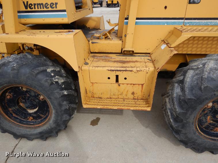 image for item DC8729 1997 Vermeer V8550 cable plow