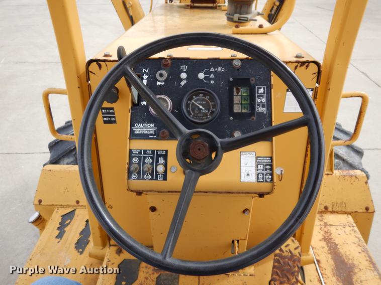 image for item DC8729 1997 Vermeer V8550 cable plow