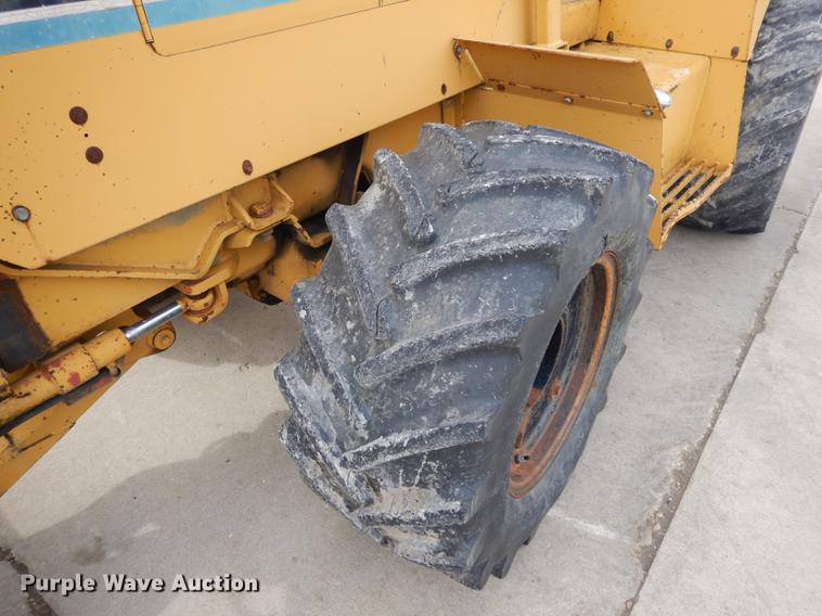 image for item DC8729 1997 Vermeer V8550 cable plow