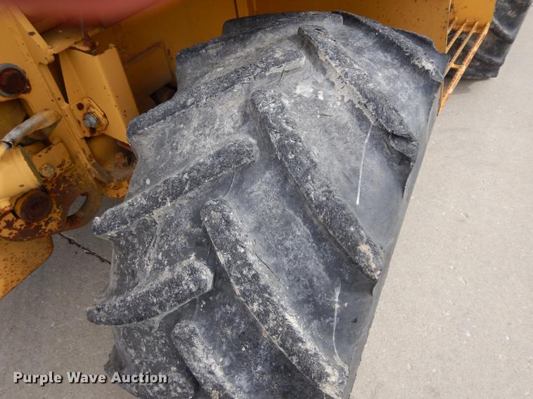 image for item DC8729 1997 Vermeer V8550 cable plow