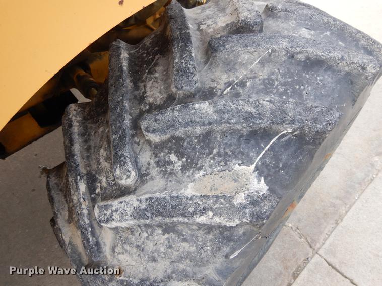 image for item DC8729 1997 Vermeer V8550 cable plow