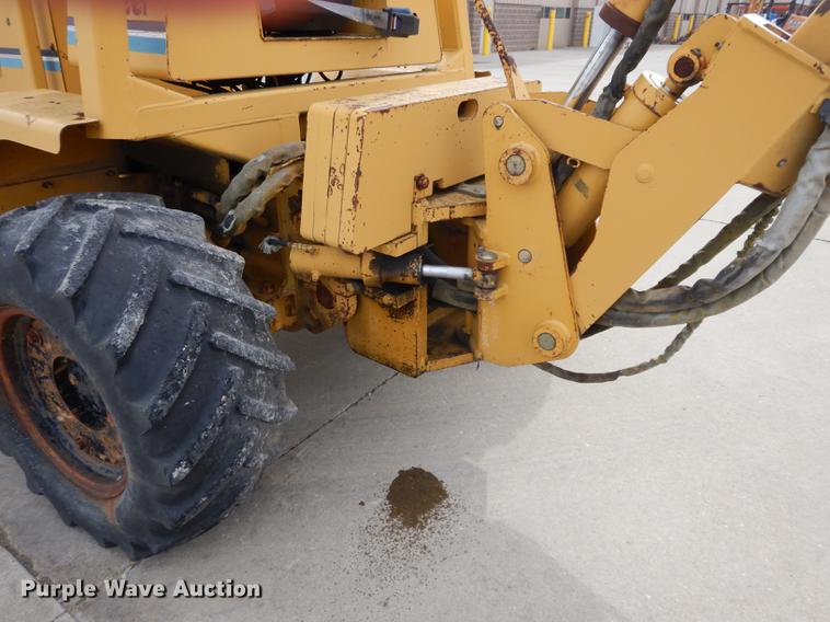 image for item DC8729 1997 Vermeer V8550 cable plow