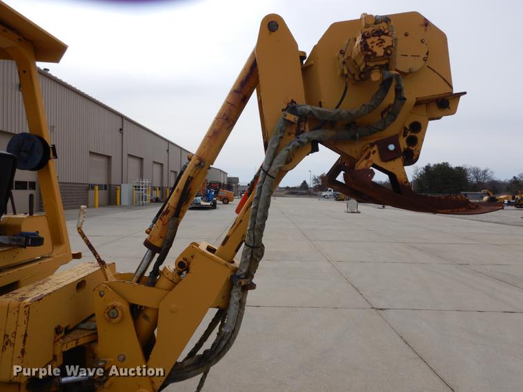 image for item DC8729 1997 Vermeer V8550 cable plow