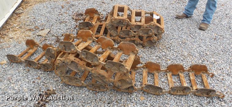 image for item DD2315 Skid steer tracks