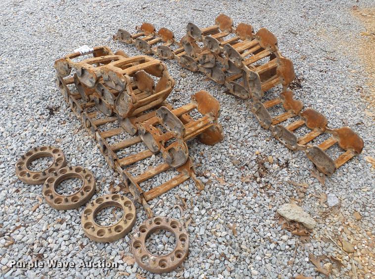 image for item DD2315 Skid steer tracks
