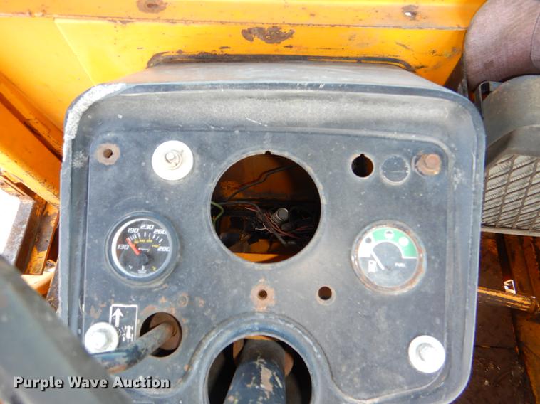 image for item DE0148 1977 John Deere 310A backhoe