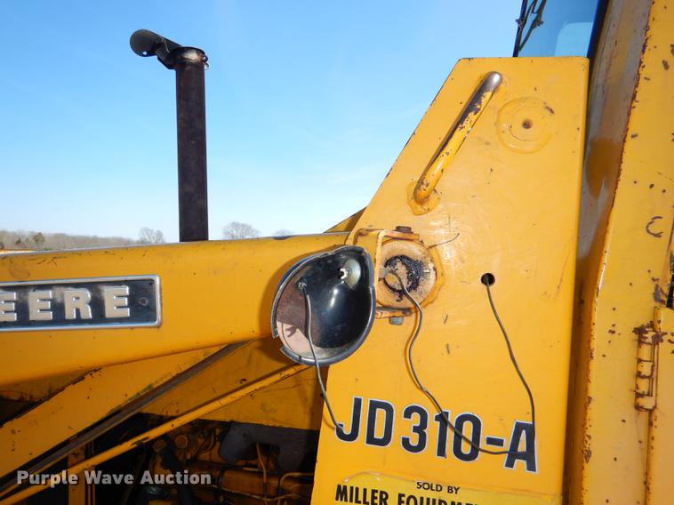 image for item DE0148 1977 John Deere 310A backhoe