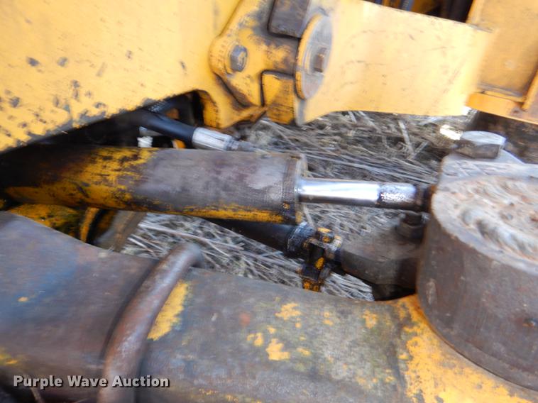 image for item DE0148 1977 John Deere 310A backhoe