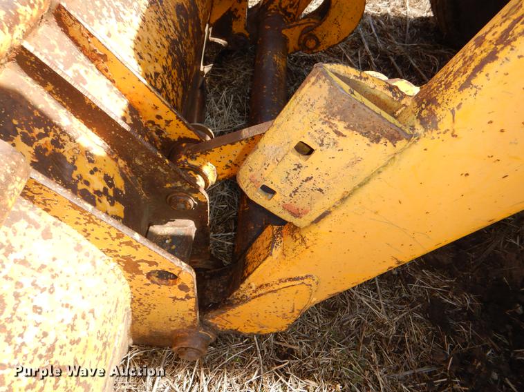 image for item DE0148 1977 John Deere 310A backhoe