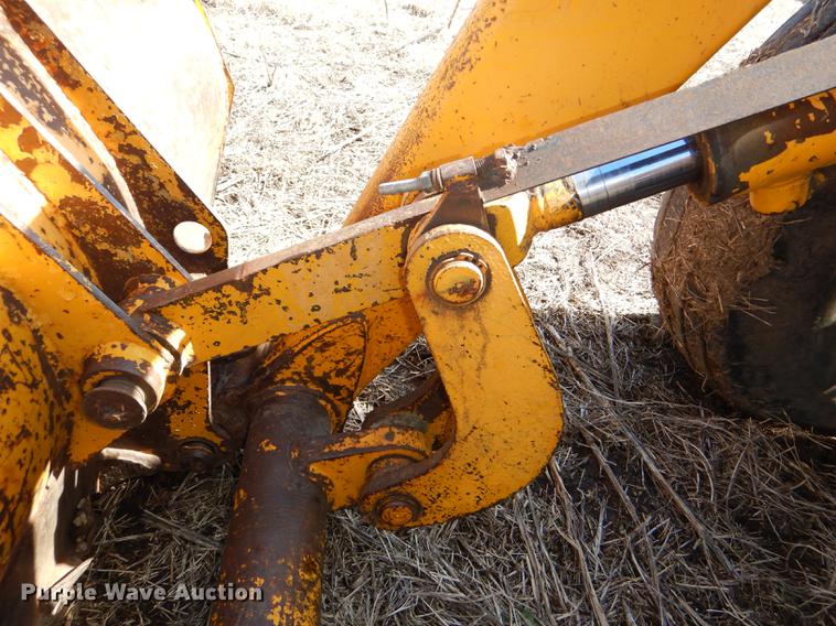 image for item DE0148 1977 John Deere 310A backhoe