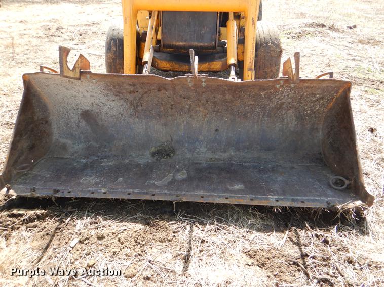 image for item DE0148 1977 John Deere 310A backhoe