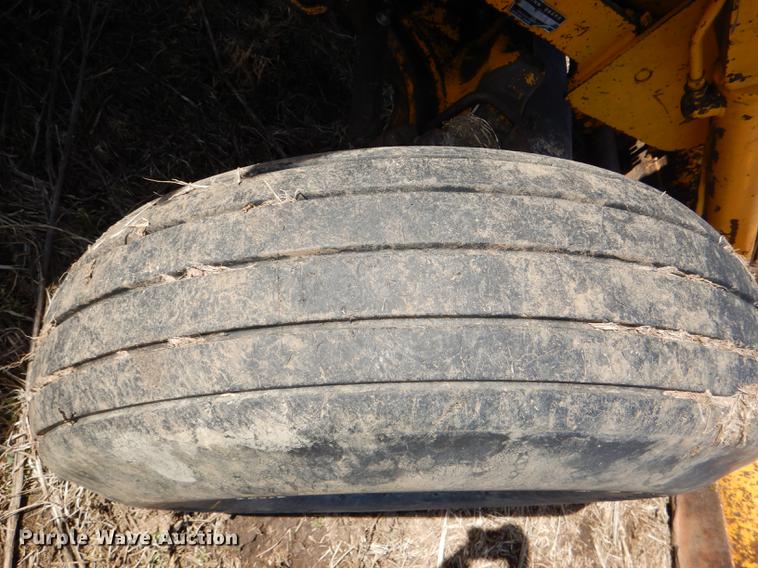 image for item DE0148 1977 John Deere 310A backhoe