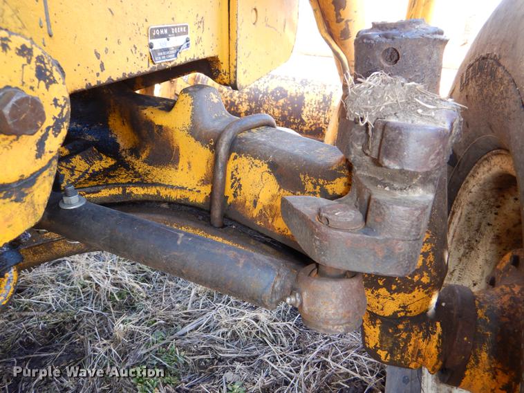 image for item DE0148 1977 John Deere 310A backhoe