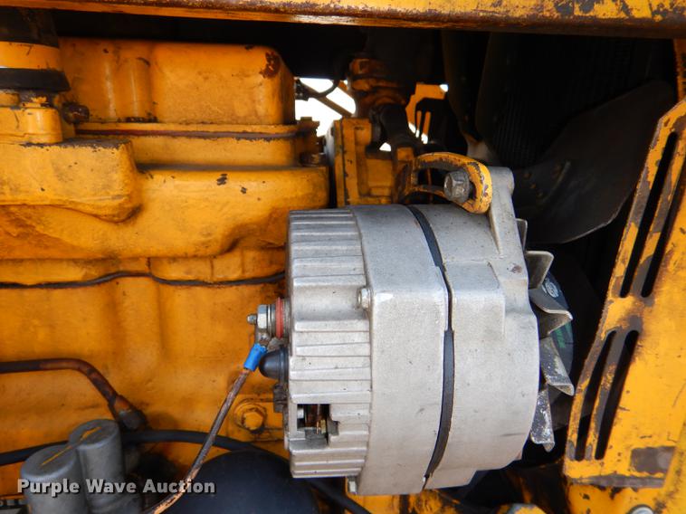 image for item DE0148 1977 John Deere 310A backhoe