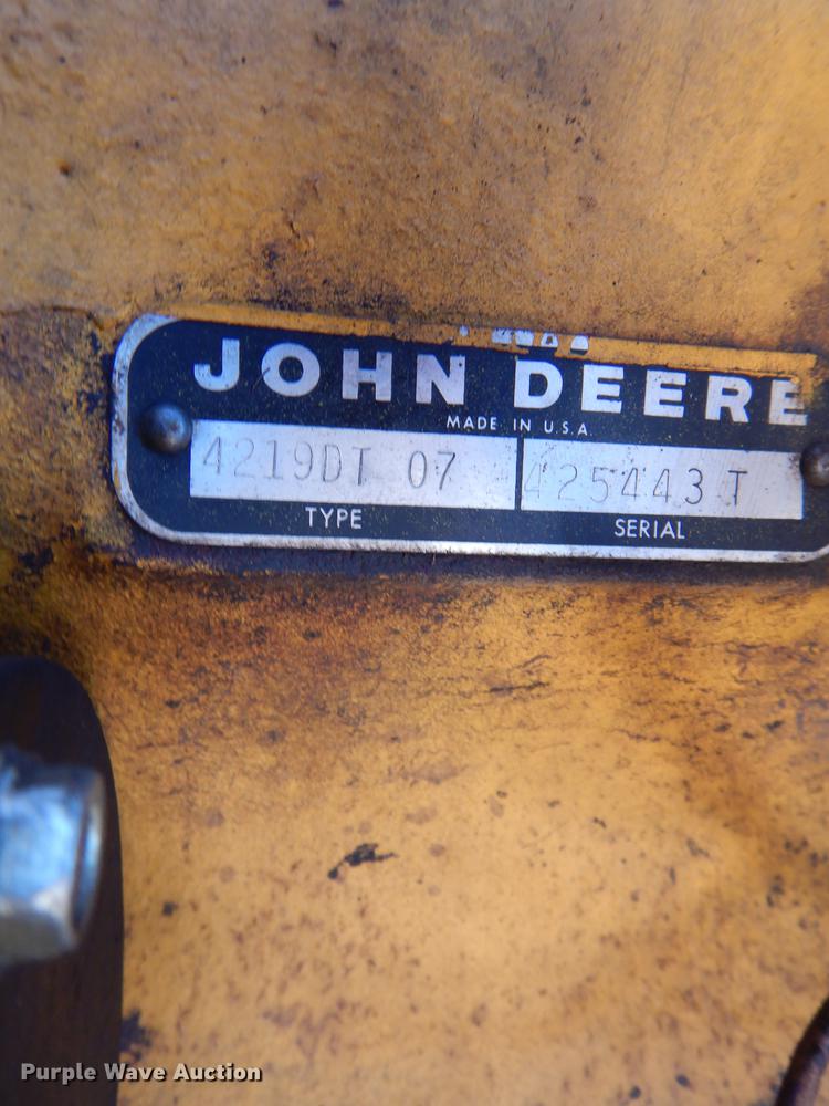 image for item DE0148 1977 John Deere 310A backhoe