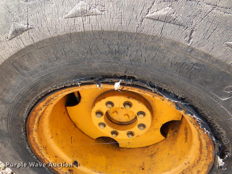 image for item DE0148 1977 John Deere 310A backhoe