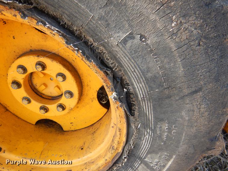 image for item DE0148 1977 John Deere 310A backhoe