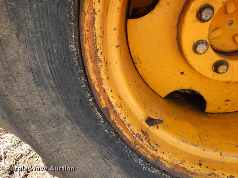 image for item DE0148 1977 John Deere 310A backhoe