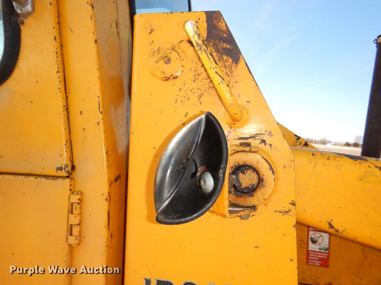 image for item DE0148 1977 John Deere 310A backhoe