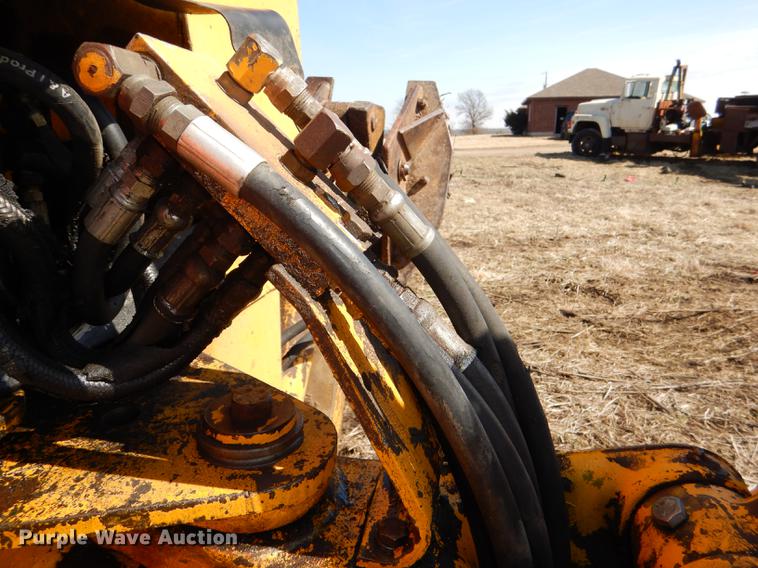 image for item DE0148 1977 John Deere 310A backhoe