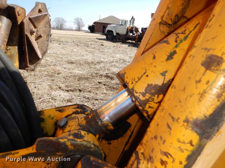 image for item DE0148 1977 John Deere 310A backhoe