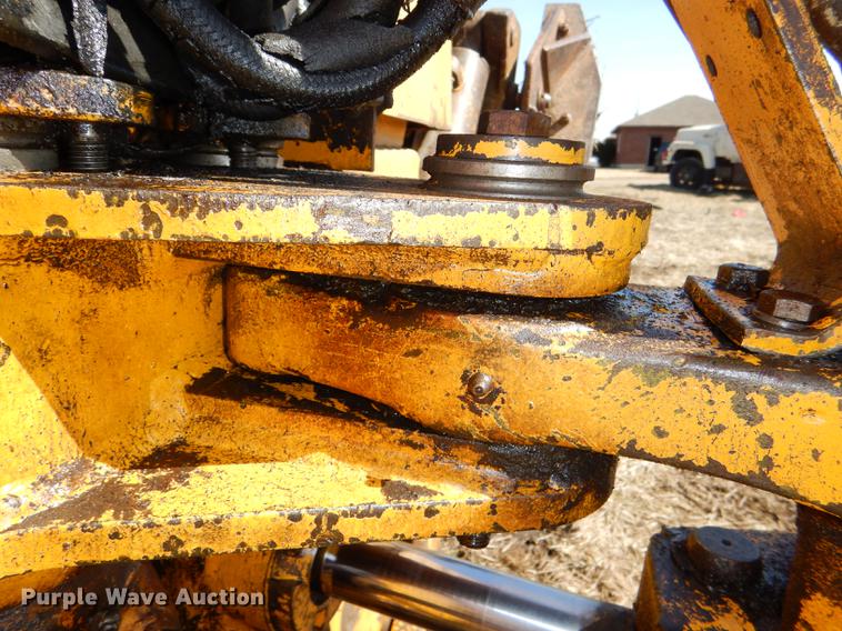 image for item DE0148 1977 John Deere 310A backhoe