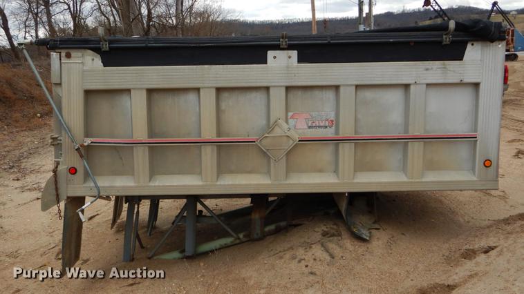 image for item DE6052 1993 Travis aluminum dump bed