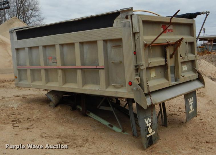 image for item DE6052 1993 Travis aluminum dump bed
