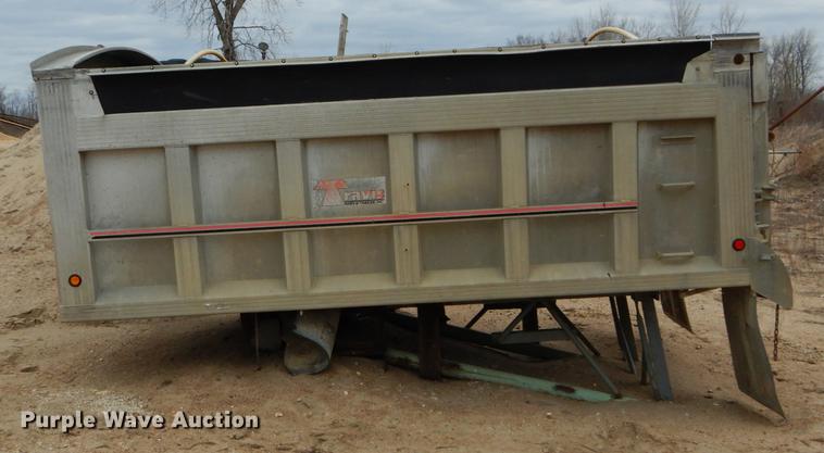 image for item DE6052 1993 Travis aluminum dump bed